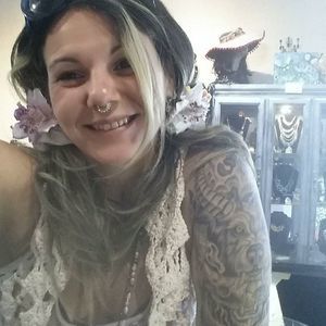 Meet your Posher, Katrina